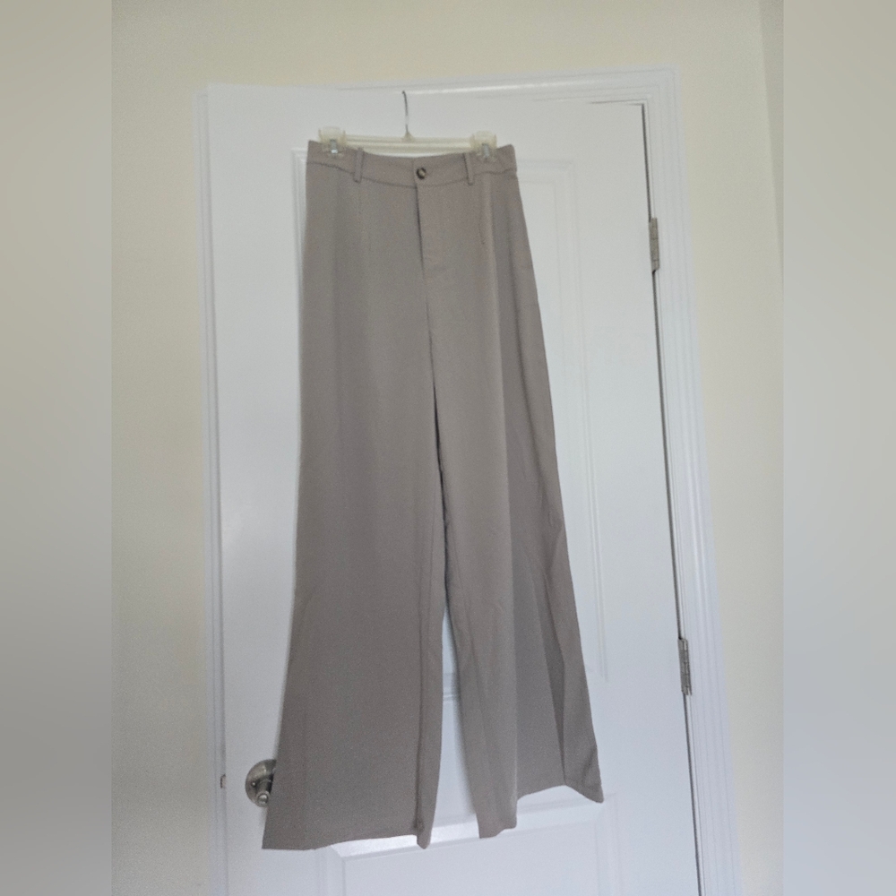 NWOT Pink Lily Women's Gray Wide-Leg Pants